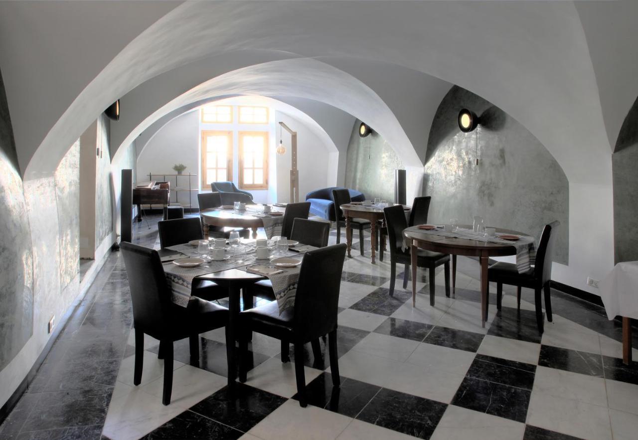 קוקורון La Maison D'En Bas Des Seigneurs מראה חיצוני תמונה