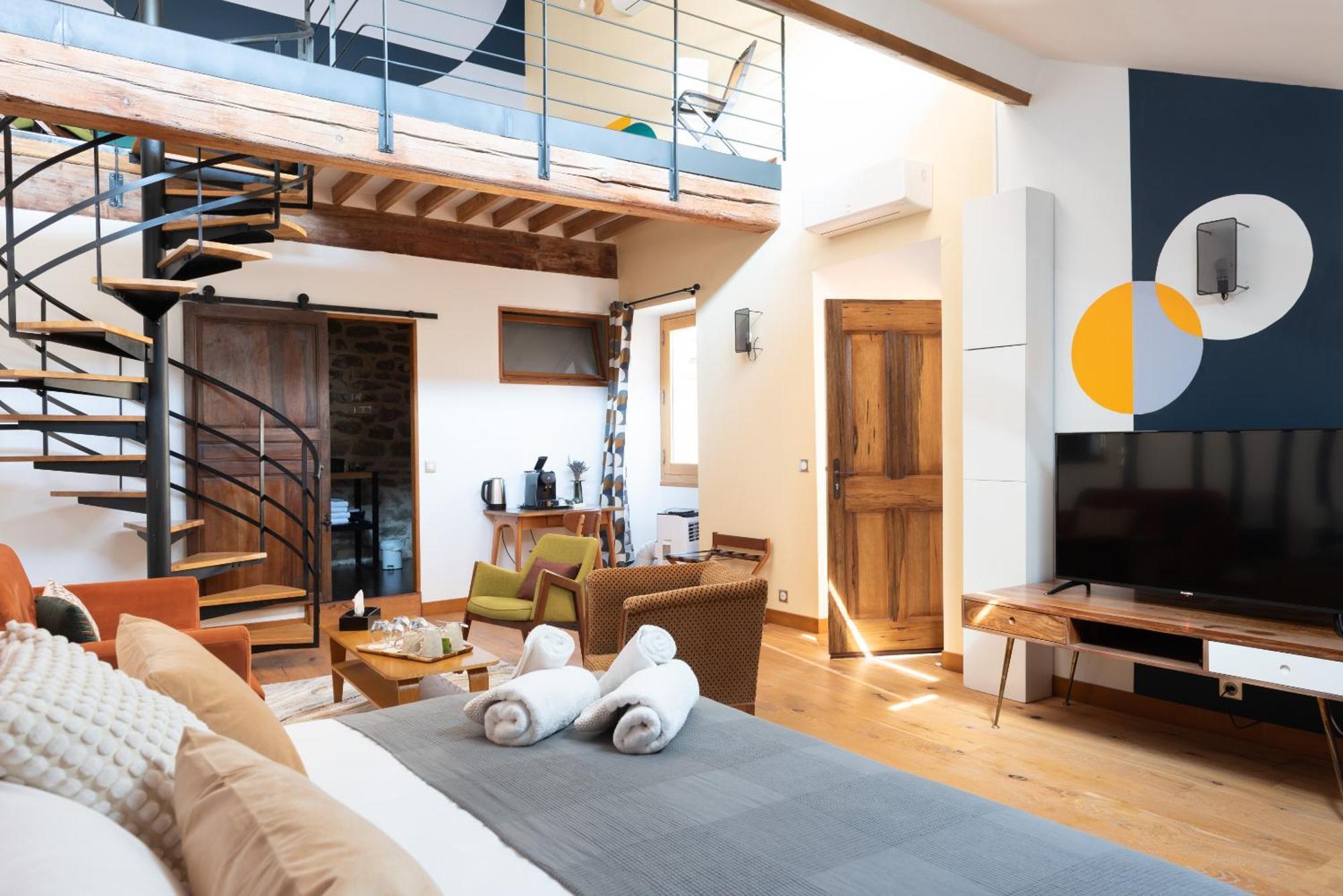 קוקורון La Maison D'En Bas Des Seigneurs מראה חיצוני תמונה